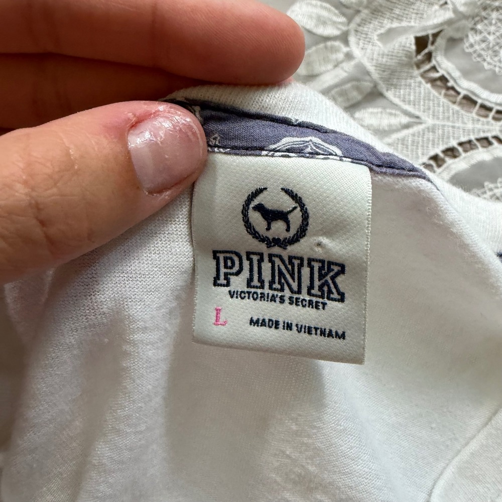Y2K 2009 Victoria's Secret PINK University Athletic Dep Graphic Tee White - Picture 3 of 8